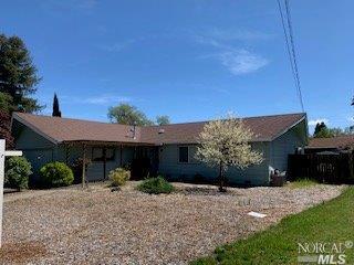 47 Meadowbrook Dr, Ukiah, CA 95482 photo 2