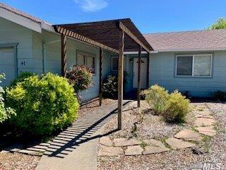 47 Meadowbrook Dr, Ukiah, CA 95482 photo 3
