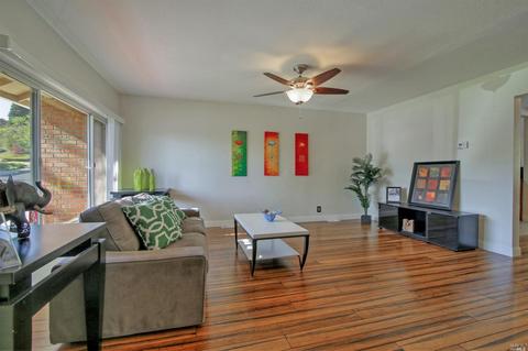 136 Newcastle Dr, Vallejo, CA 94591 photo 13