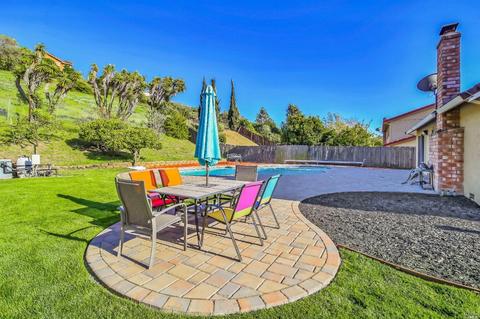 136 Newcastle Dr, Vallejo, CA 94591 photo 7