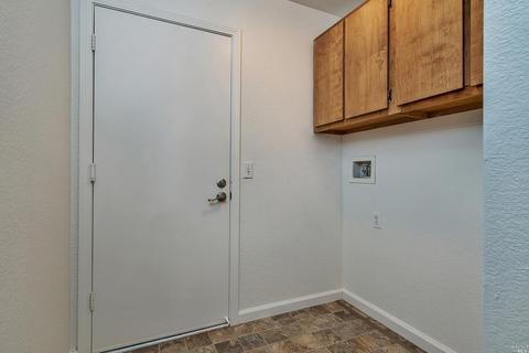 828 Bond Pl, Windsor, CA 95492 photo 18