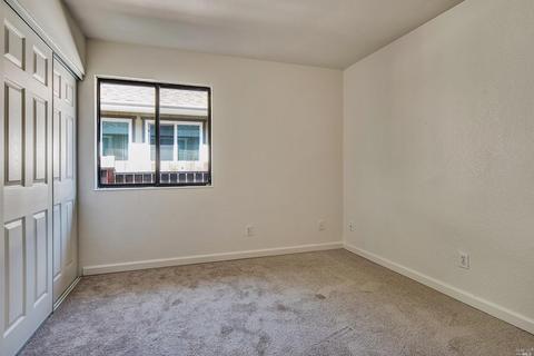 828 Bond Pl, Windsor, CA 95492 photo 13