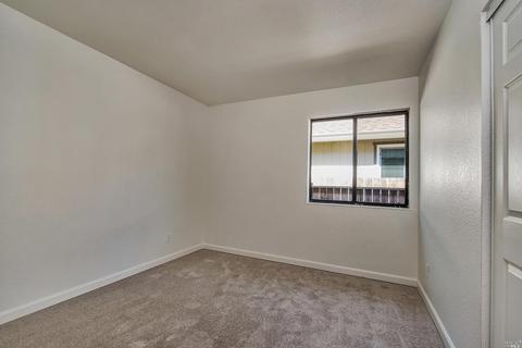 828 Bond Pl, Windsor, CA 95492 photo 10