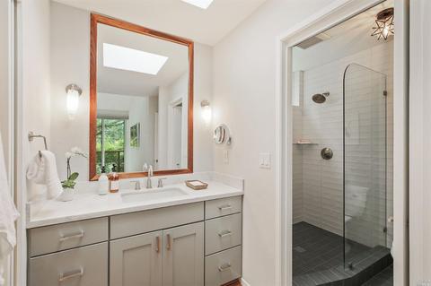 340 Carrera Dr, Mill Valley, CA 94941 photo 21