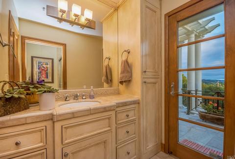 545 Montecito Blvd, Napa, CA 94559 photo 16
