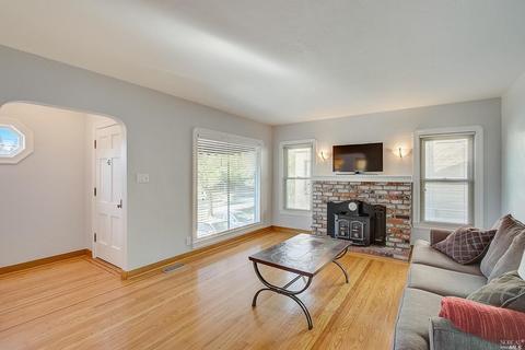 1514 Florida St, Vallejo, CA 94590 photo 4