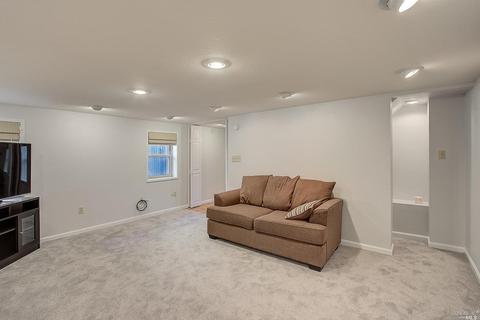 1514 Florida St, Vallejo, CA 94590 photo 9