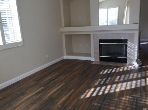 142 Amethyst Dr, Vacaville, CA 95687 photo 2