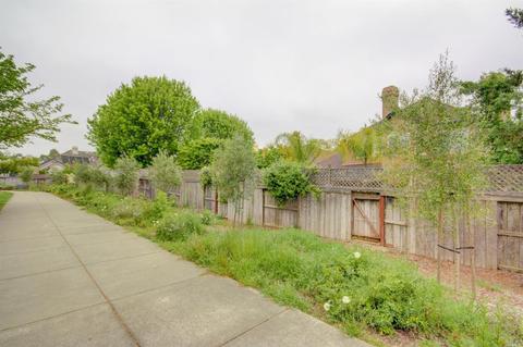 1018 Elsbree Ln, Windsor, CA 95492 photo 44