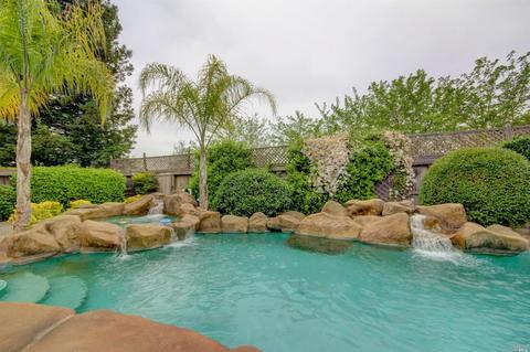 1018 Elsbree Ln, Windsor, CA 95492 photo 3