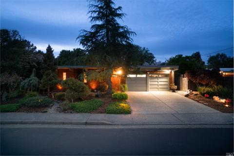 391 Devon Dr, San Rafael, CA 94903 photo 2