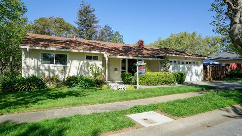 1131 Mattos Dr, Vallejo, CA 94591 photo 1