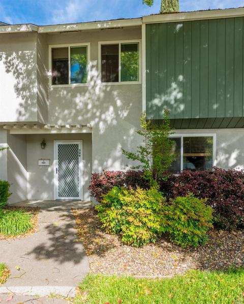 349 Eldridge Ave, Vacaville, CA 95688 photo 2