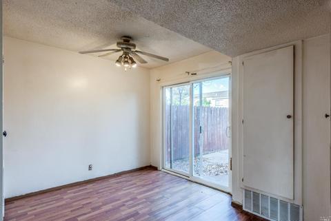 349 Eldridge Ave, Vacaville, CA 95688 photo 6