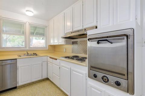 2121 Illinois St, Vallejo, CA 94590 photo 10