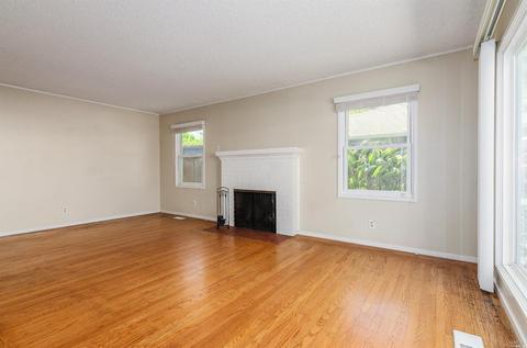 2121 Illinois St, Vallejo, CA 94590 photo 9