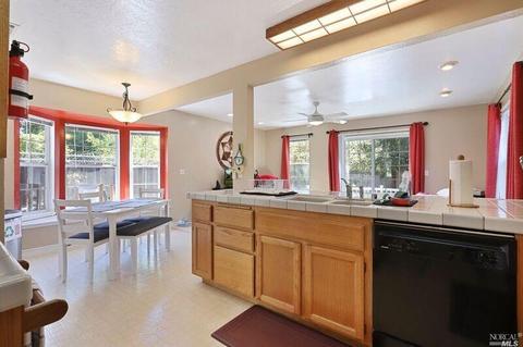 1405 Ensign Ave, Vallejo, CA 94590 photo 12