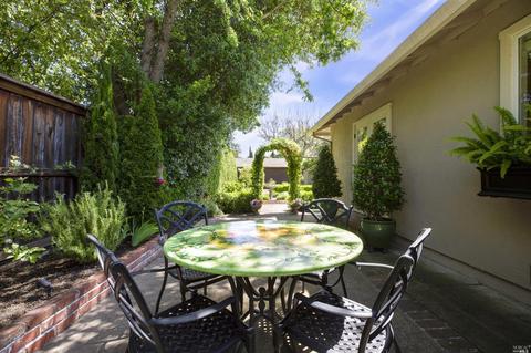 540 4th St E, Sonoma, CA 95476 photo 3