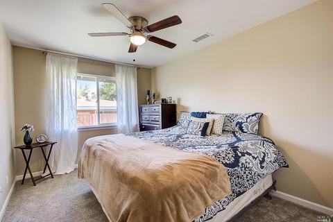 319 Whitecliff Dr, Vallejo, CA 94589 photo 17