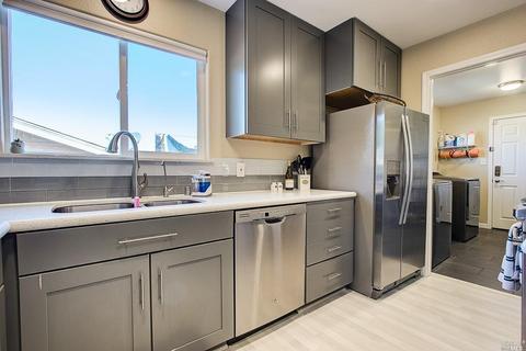 319 Whitecliff Dr, Vallejo, CA 94589 photo 11