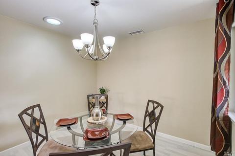 319 Whitecliff Dr, Vallejo, CA 94589 photo 8