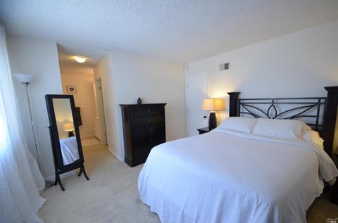 451 Ebbetts Pass Rd, Vallejo, CA 94589 photo 11