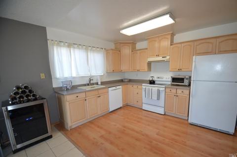 451 Ebbetts Pass Rd, Vallejo, CA 94589 photo 8
