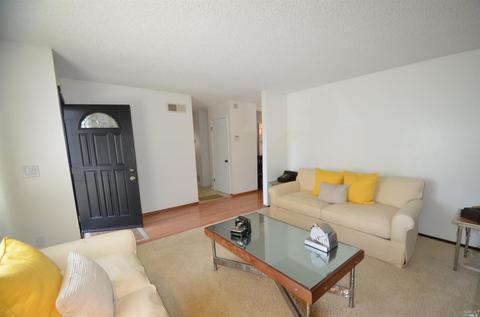 451 Ebbetts Pass Rd, Vallejo, CA 94589 photo 3