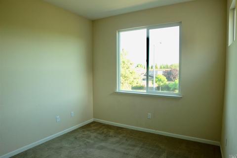 1367 Encore Dr, Fairfield, CA 94534 photo 11