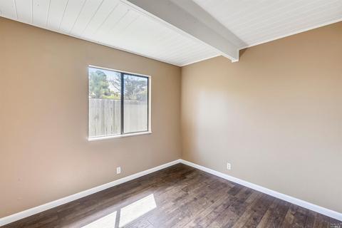 327 Pueblo Way, Vallejo, CA 94591 photo 12