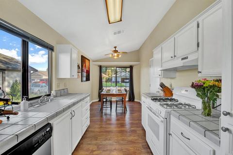 542 Eldridge Ave, Vacaville, CA 95688 photo 7