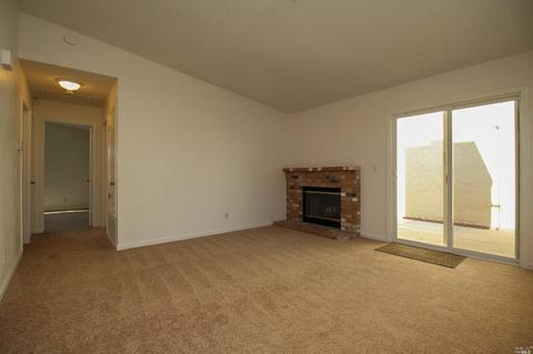935 Matthew Ct, Fairfield, CA 94533 photo 7