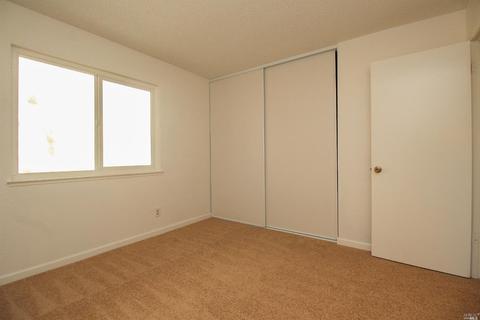 935 Matthew Ct, Fairfield, CA 94533 photo 22