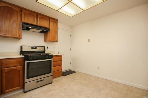 935 Matthew Ct, Fairfield, CA 94533 photo 15