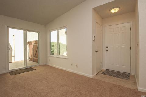 935 Matthew Ct, Fairfield, CA 94533 photo 8