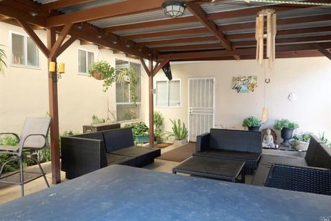 211 Mesa Verde St, Vallejo, CA 94589 photo 5