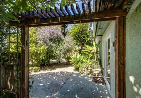 203 Del Sur St, Vallejo, CA 94591 photo 8