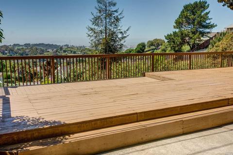 203 Del Sur St, Vallejo, CA 94591 photo 2