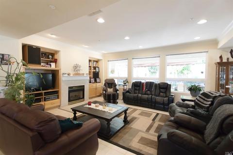 107 Spring Ct, Cloverdale, CA 95425 photo 4