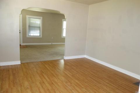 305 Russell St, Winters, CA 95694 photo 8