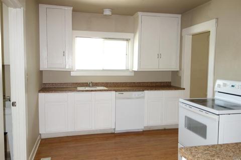 305 Russell St, Winters, CA 95694 photo 6