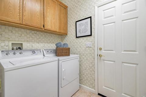 1249 Eagle Dr, Windsor, CA 95492 photo 19