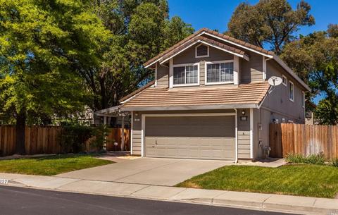 357 Regency Cir, Vacaville, CA 95687 photo 3