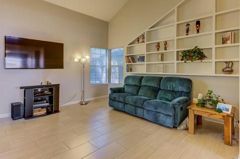 357 Regency Cir, Vacaville, CA 95687 photo 17