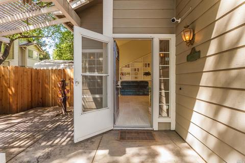 357 Regency Cir, Vacaville, CA 95687 photo 7
