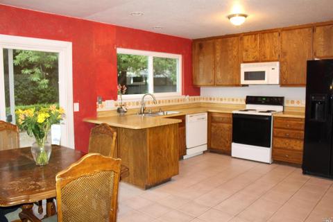 715 Stratford Ave, Dixon, CA 95620 photo 9