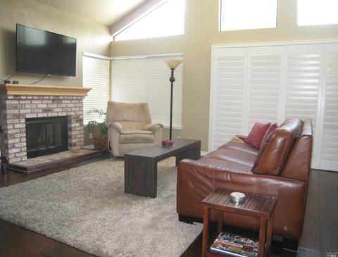 135 Devonshire Ct, Vallejo, CA 94591 photo 6