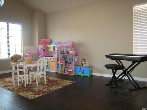 135 Devonshire Ct, Vallejo, CA 94591 photo 3