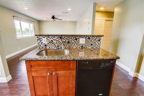 1212 Elliott Dr, Vallejo, CA 94589 photo 4