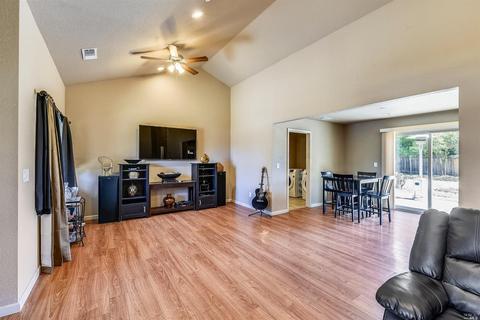 912 Pierce St, Fairfield, CA 94533 photo 5
